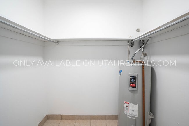 Photo - 4370 S Highland Dr Apartment