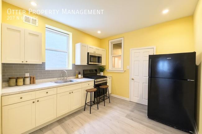 Foto del edificio - 207 N 60th St