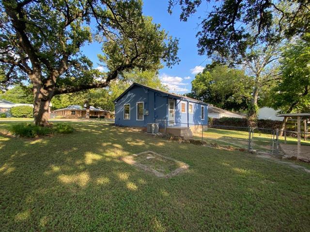 Building Photo - 727 Sam Calloway Rd