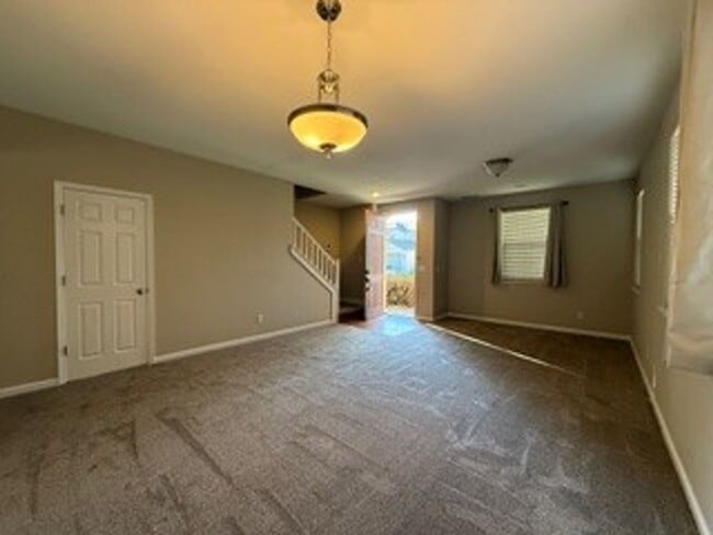 Building Photo - Three Bedroom Damonte Ranch Home