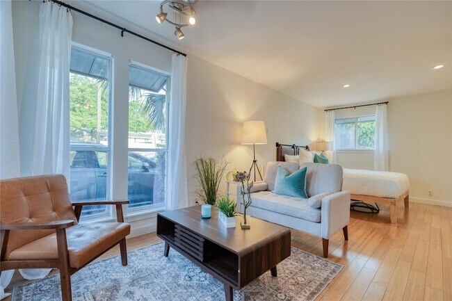 Foto del edificio - 2526 Durwood St
