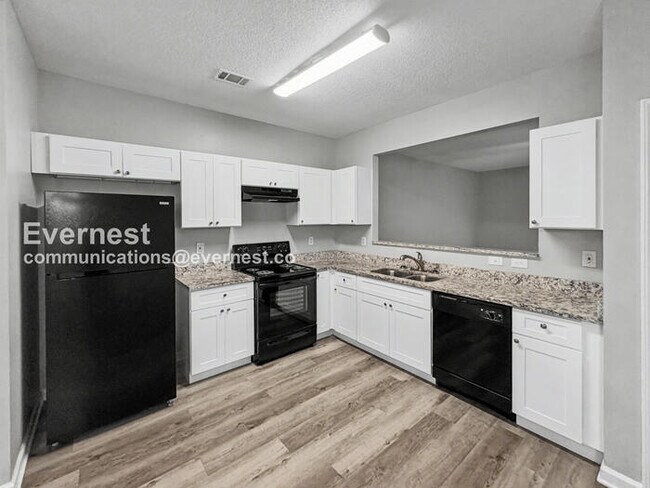 Foto del edificio - 8609 Thomas Ln