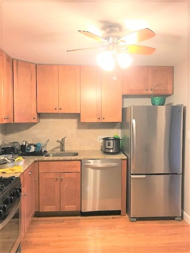 Primary Photo - 221 Massachusetts Ave