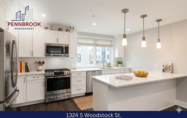 Photo - 1324 S Woodstock St House