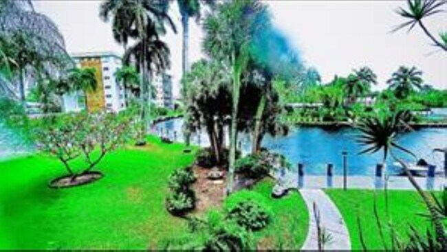 Foto del edificio - 3000 NE 16th Ave