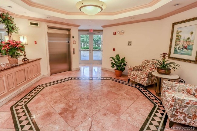 Building Photo - 705 Crandon Blvd