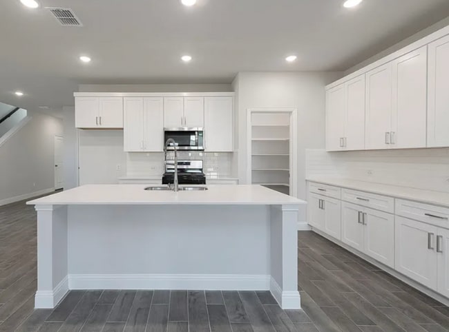 Building Photo - 1820 Acosta Dr