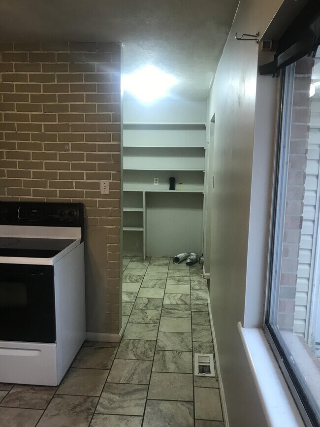 Building Photo - 106 Barberry Ln