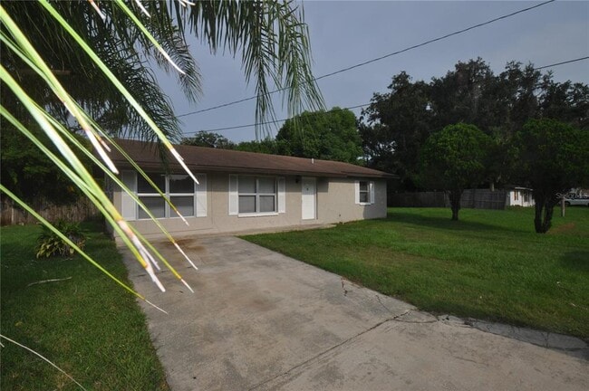 Building Photo - 1624 Merrick Rd