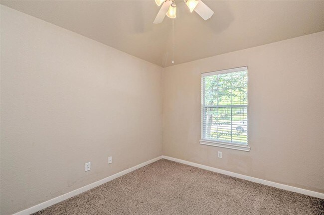 Building Photo - 73 E Montfair Blvd