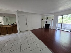 Building Photo - 8323 Wilcrest Dr