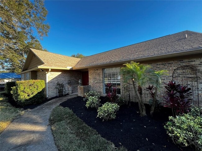 Foto del edificio - 1329 Medinah Ct