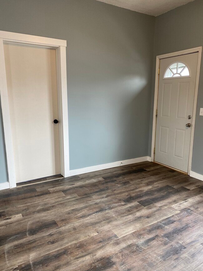 Entrada frontal - 608 4th St SE