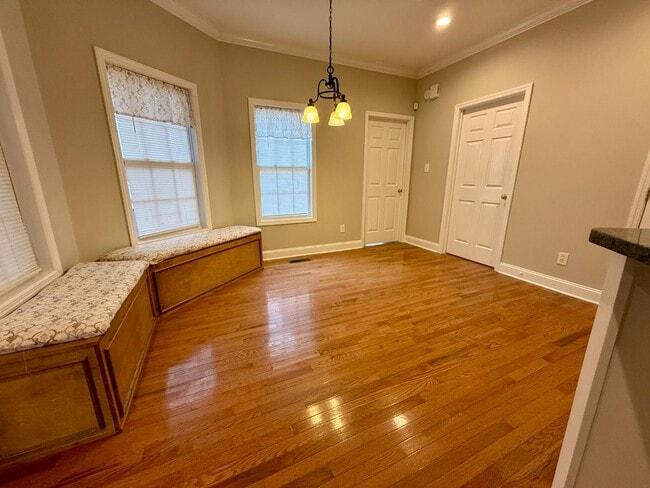 Building Photo - 105 Bent Brook Dr