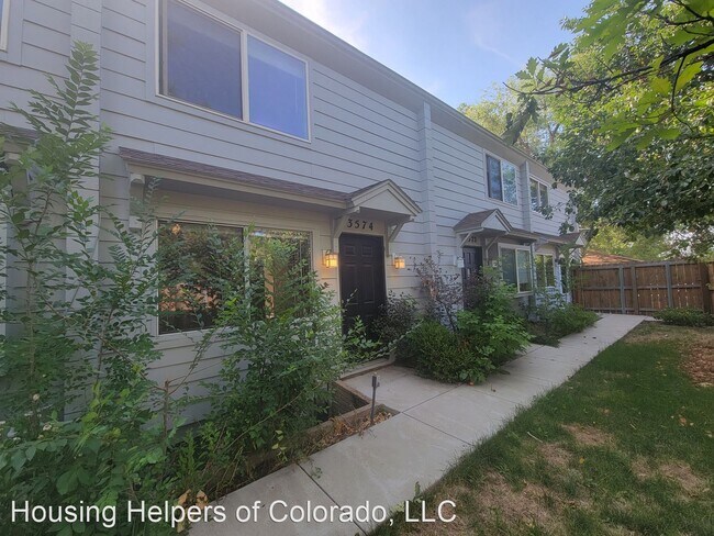 Foto del edificio - 3 br, 2.5 bath House - 3574 Broadway #6