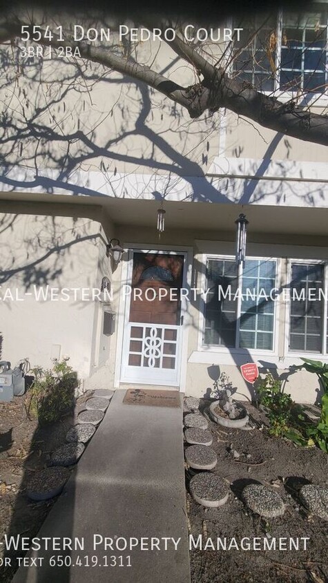 Foto principal - Best Townhome to rent in Blossom Valley, (...