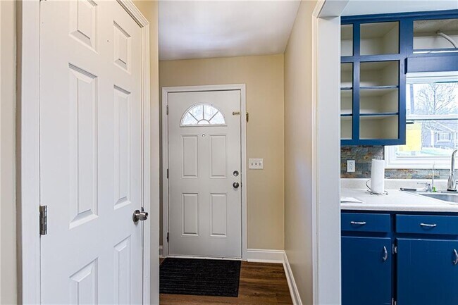 Foto del edificio - 6080 Stone Wood Dr NW