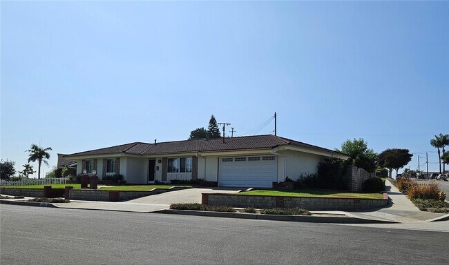 Building Photo - 1221 Cobblestone Rd