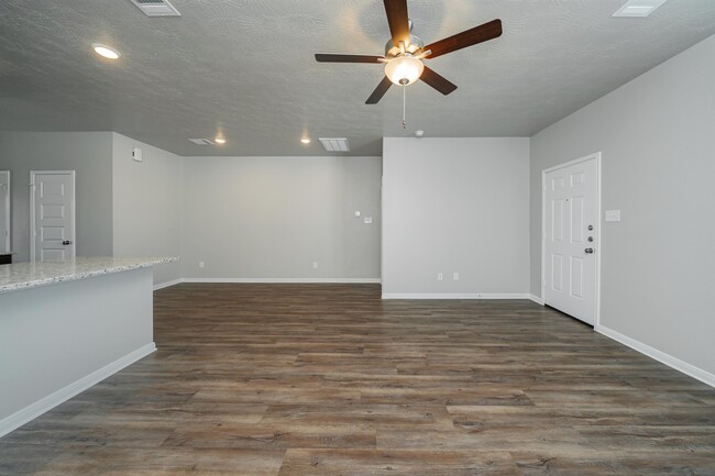 Building Photo - 1119 Trellis Pass