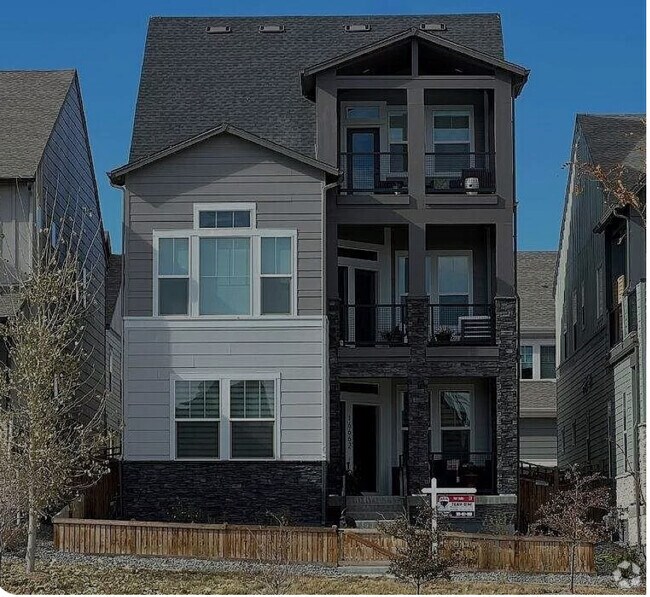 The Villas at North Park Apartments for Rent with Parking Broomfield