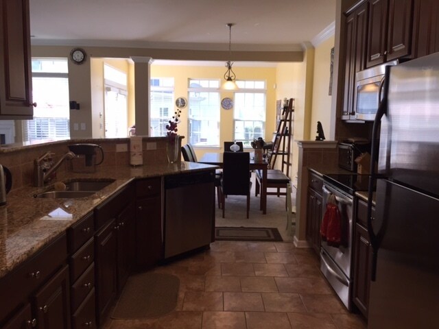 Foto del edificio - Park South Station Townhome - End Unit