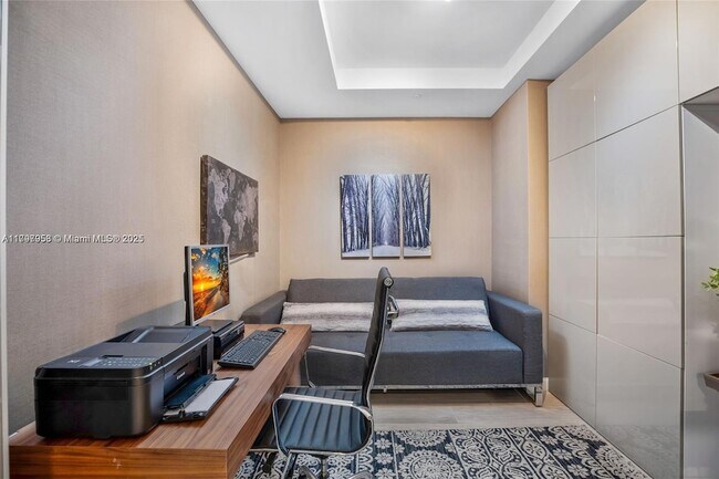 Foto del edificio - 45 SW 9th St