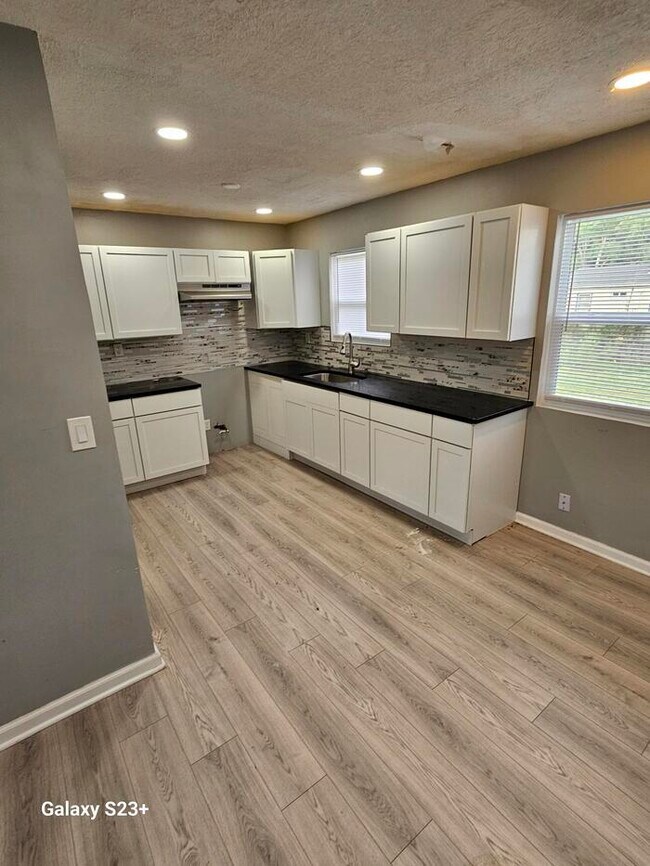 Foto del edificio - Newly rehabbed home