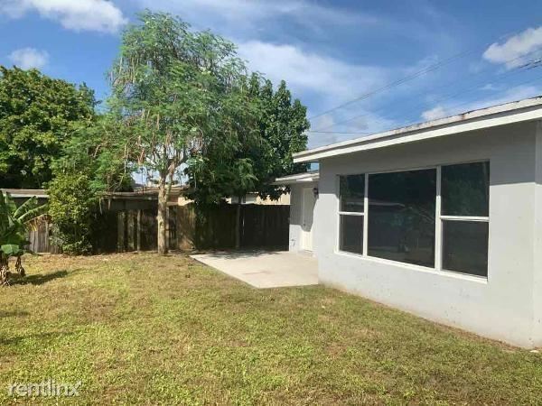 Building Photo - 4 br, 2 bath House - 661 SW 31st Ave