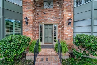 Building Photo - 6106 Averill Way