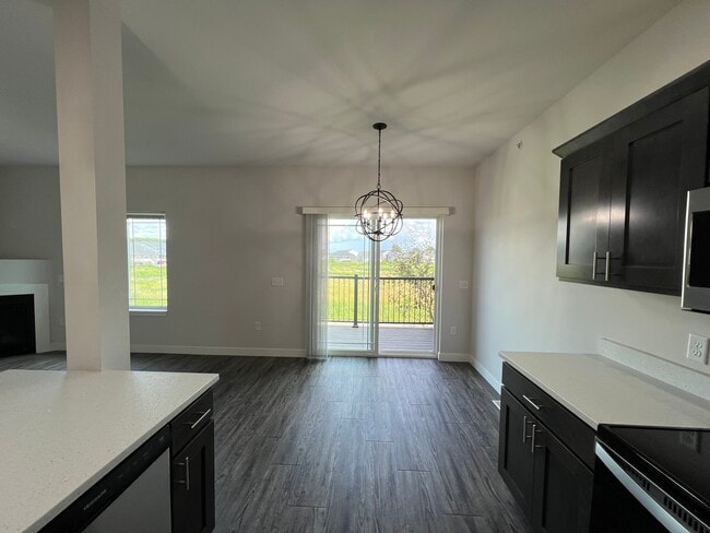 Building Photo - 5521 Prairie Place Dr