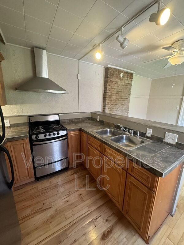 Foto del edificio - 18 2nd St