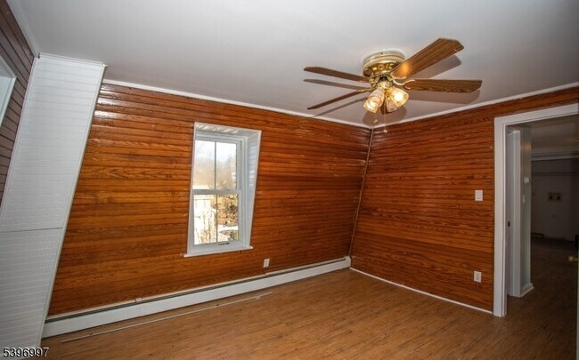 Foto del edificio - 848 River Rd