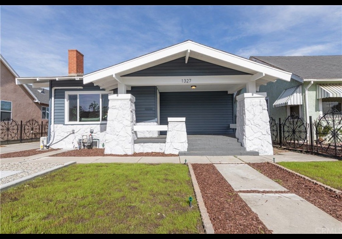 Photo - 1327 W 77th St (Los Angeles, CA)