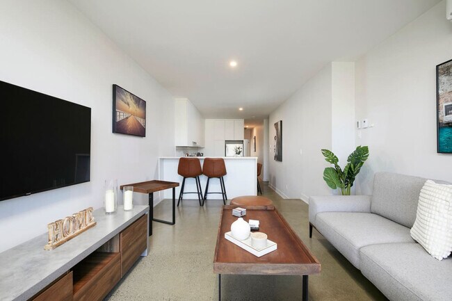 Building Photo - 2501 Rue Notre-Dame Ouest-SI FL1-ID1602045P