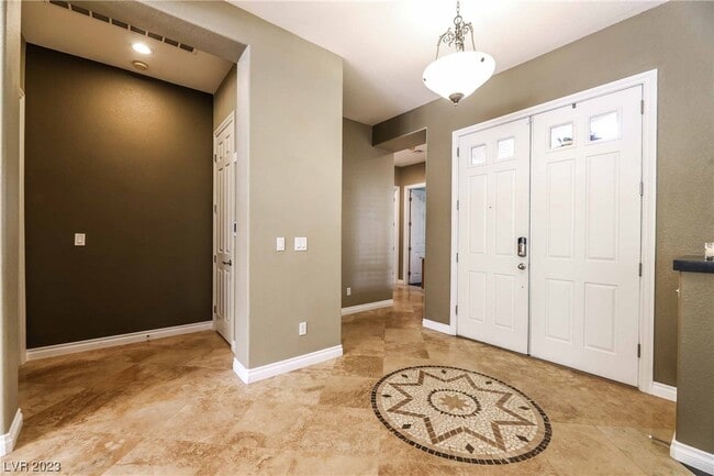 Building Photo - 2721 Harbor Hills Ln