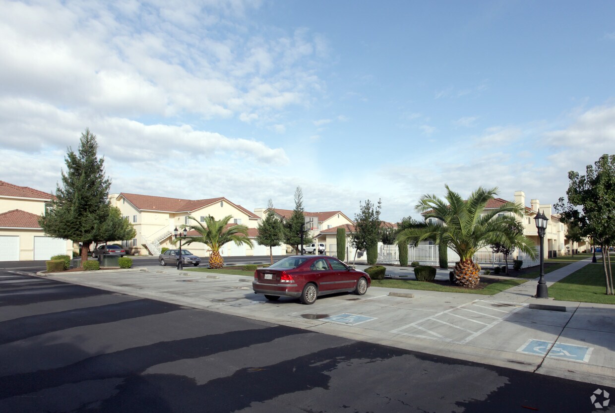 Vista Del Sol Apartments Apartments in Madera, CA