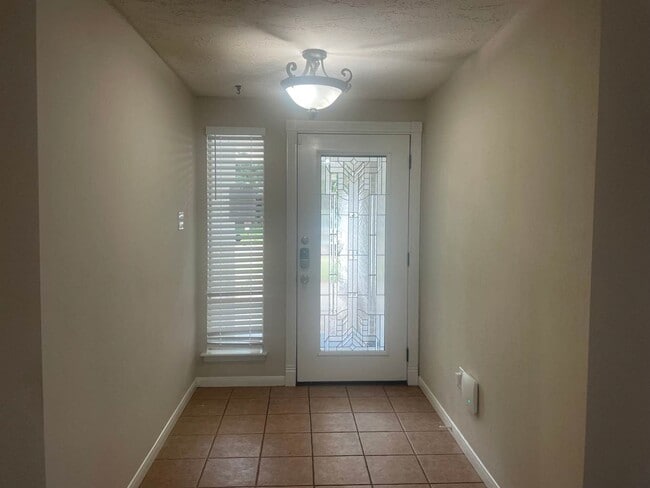 Building Photo - 23414 Lestergate Dr