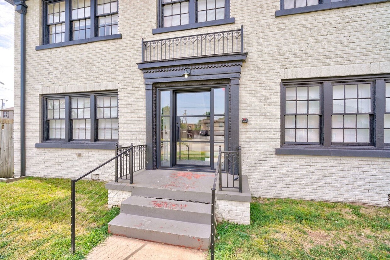 Foto principal - 324 NW 24th St