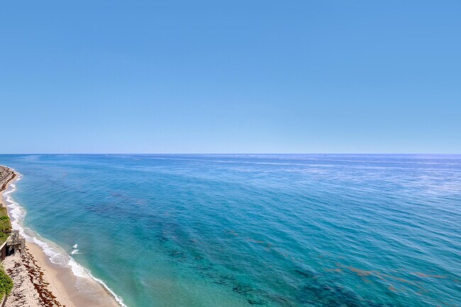 Foto del edificio - 5200 N Ocean Ave