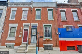 Building Photo - 1905 Waterloo St