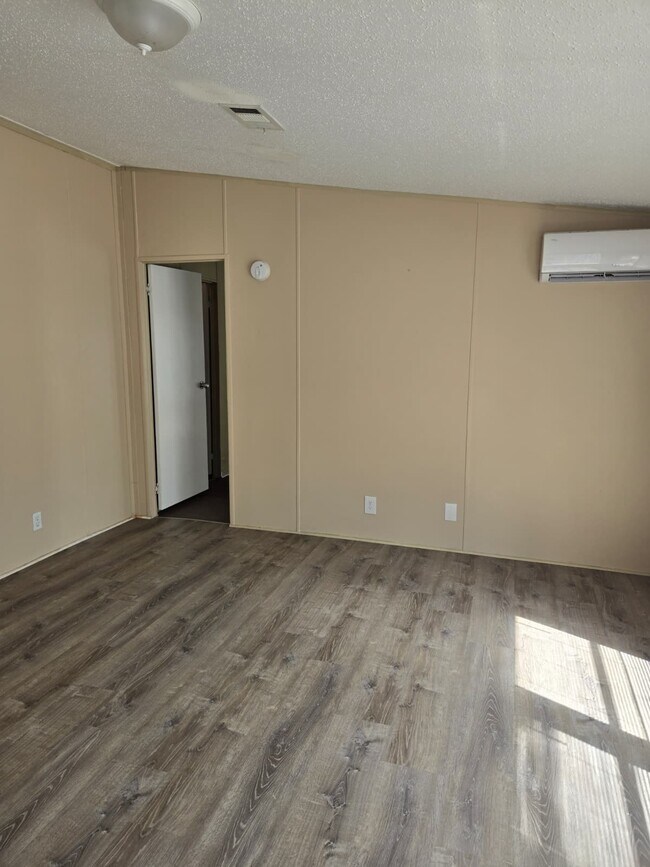 Foto del edificio - 910 W Maxanna Blvd