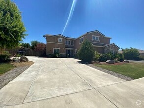 Building Photo - 6227 W Delaware Ct