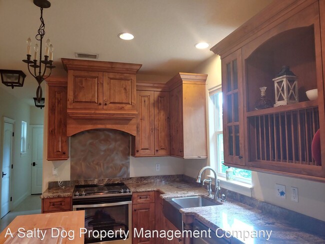 Foto del edificio - 3 br, 2 bath House - 9 Ivey Lane