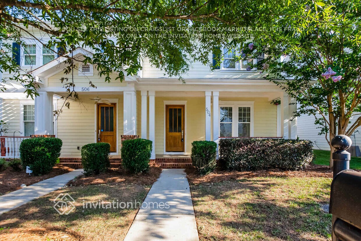 Primary Photo - 504 Camellia St