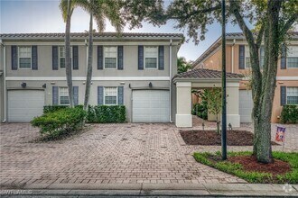 Building Photo - 5633 Cove Cir