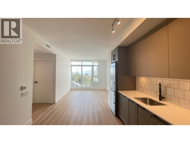 Building Photo - 8750 University Crescent