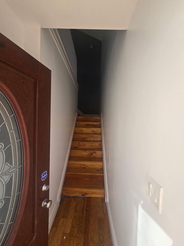 Foto del edificio - 1754 Hammersley Ave