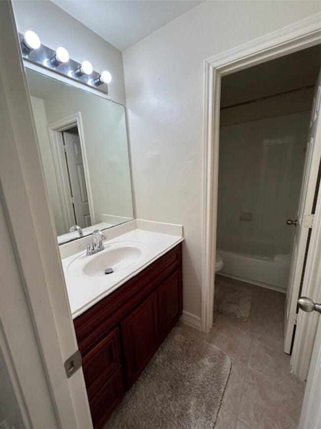 Building Photo - 13046 Echo Landing Dr