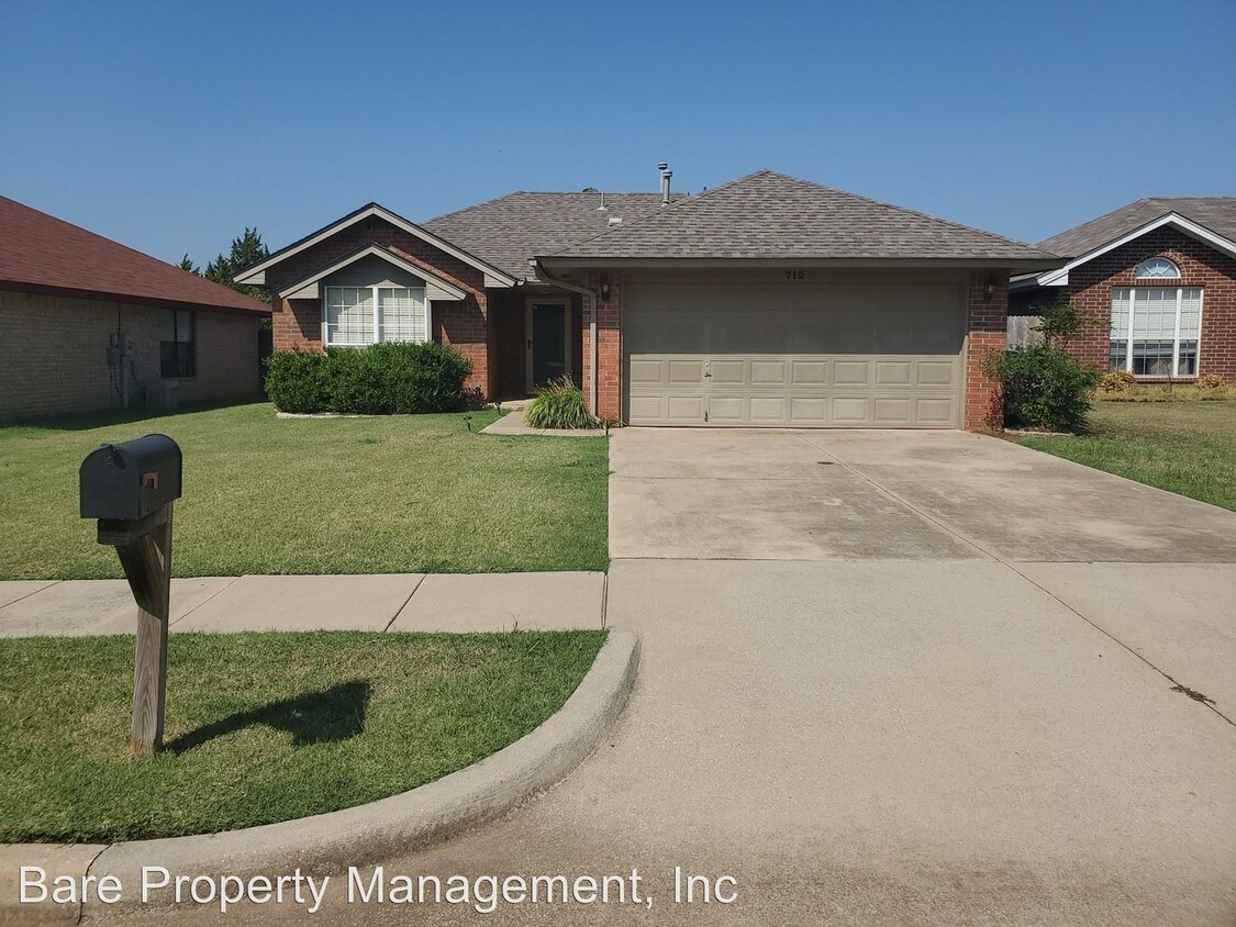 Primary Photo - 3 br, 2 bath House - 712 Peppertree Court