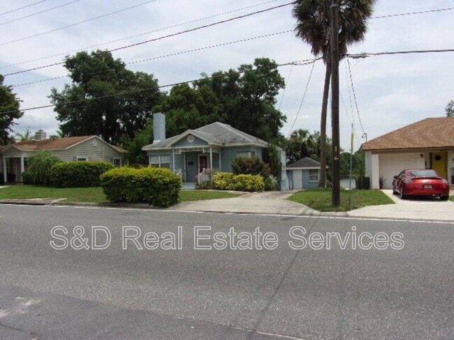 Building Photo - 826 Hollingsworth Rd